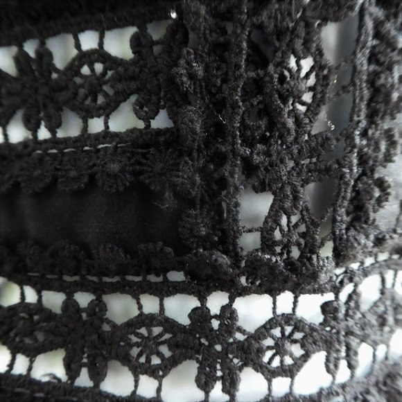 Bebe LBD Dress SiLK Cotton Lace Inset Tiered Ruffles Flutter Sleeves Zip Back 0 - Picture 6 of 9